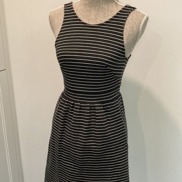 Madewell Pierside Black Stripe Dress - Picture 9 of 13